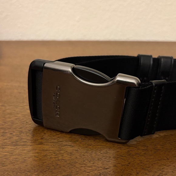 Coach Black Leather Terrain Belt Bag F75776 - excellent condition - Picture 3 of 8